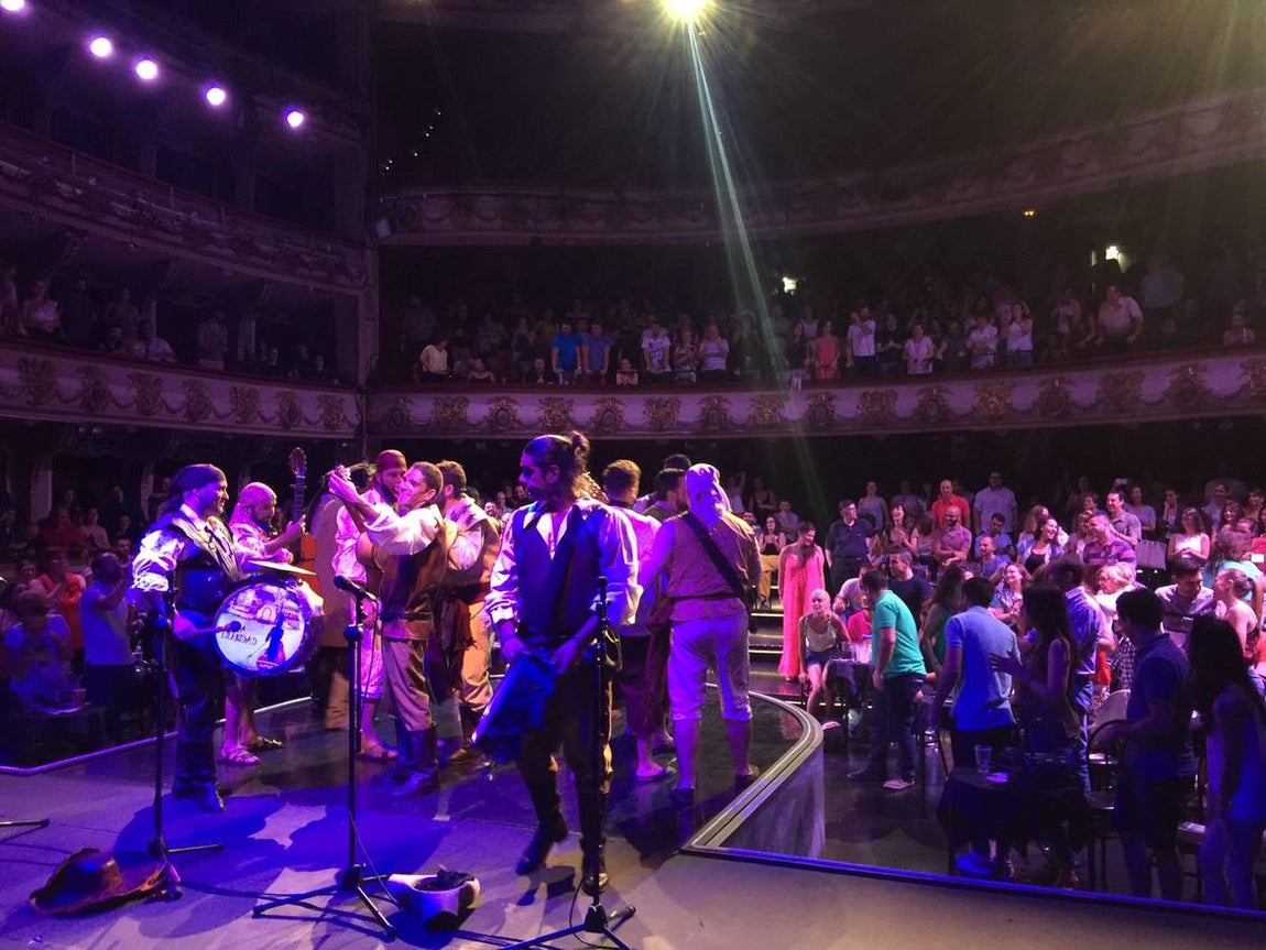 La comparsa de Martínez Ares arrasa en Madrid