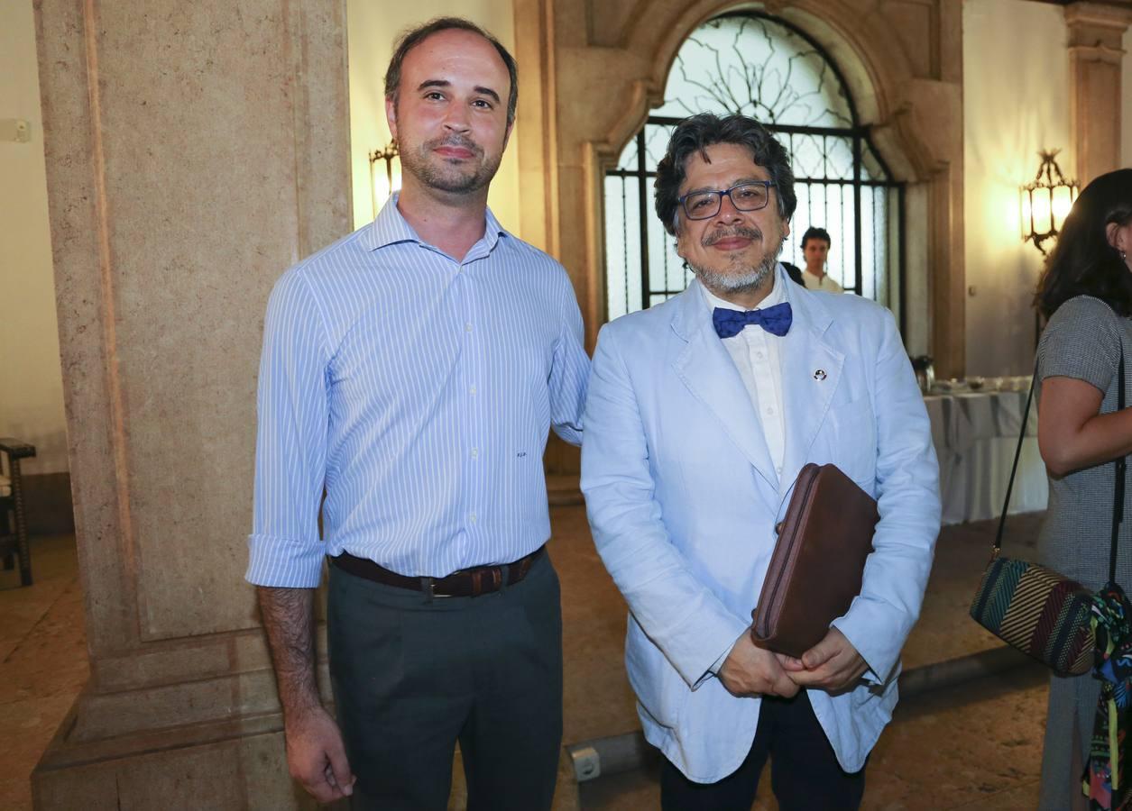 Javier Burrero Rodríguez y Fernando Iwasaki