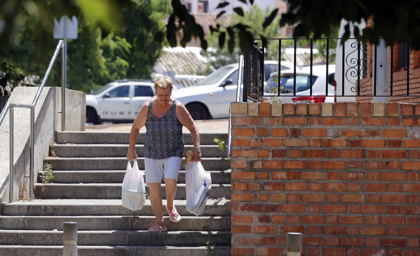 En imágenes, un día por el distrito Sur, el quinto barrio más pobre de España