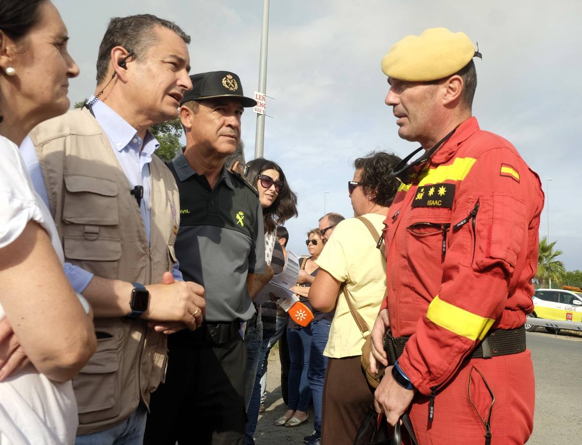 Las labores de extinción y lucha contra el incendio de Doñana, en imágenes