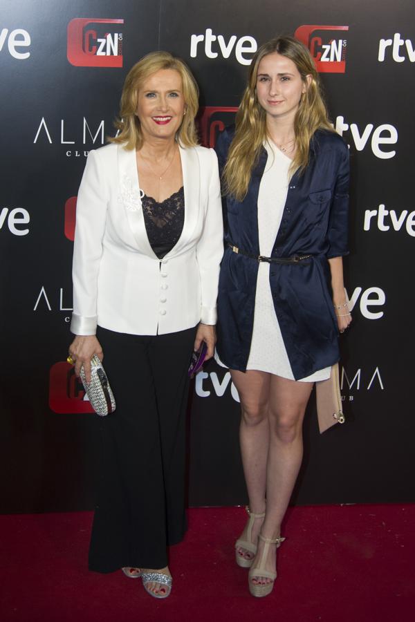 Nieves Herrero y su hija Ana Moreno. 