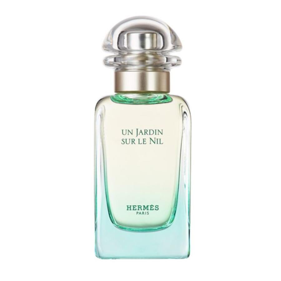 Un jardin sur le Nil. Los olores predominates son el mango verde, la flor de loto, el cálamo y la madera de sicómoro. 100 ml (127 €).