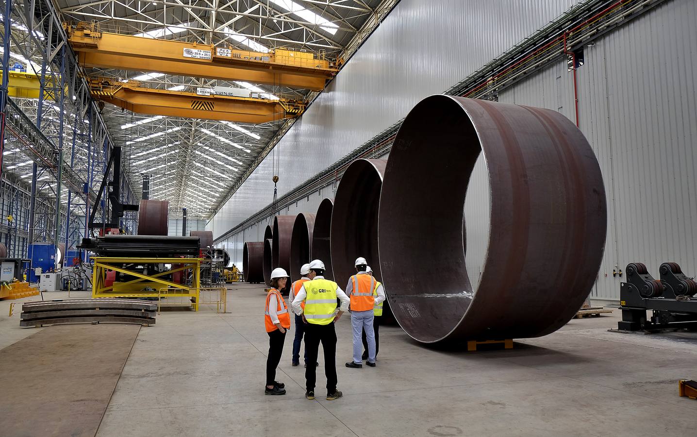 GRI Towers transportará por el río en una semana sus primeras torres eólicas hechas en Sevilla