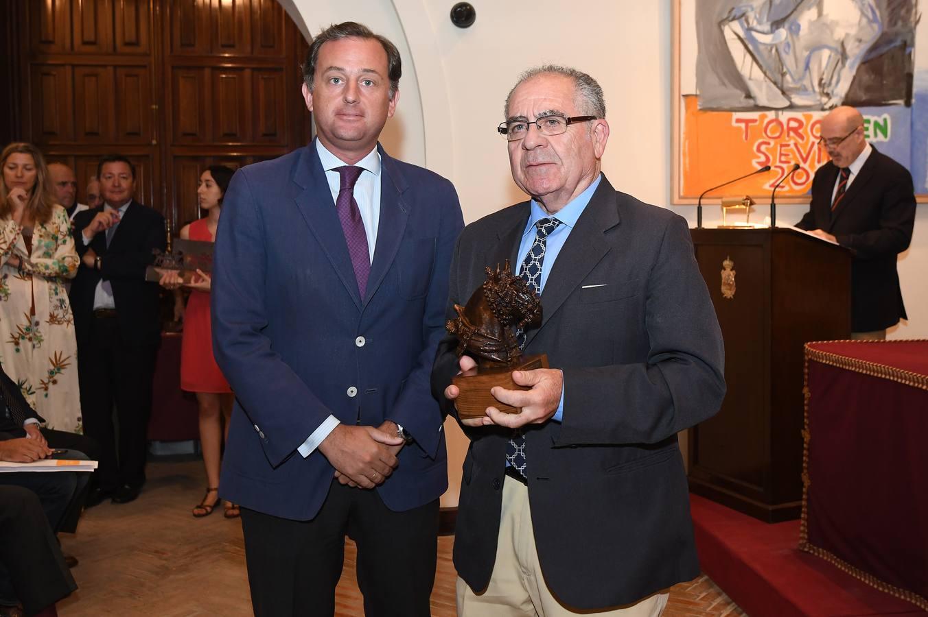 Entrega de trofeos de la Exhibición de Enganches de la Feria de Abril (Ii)