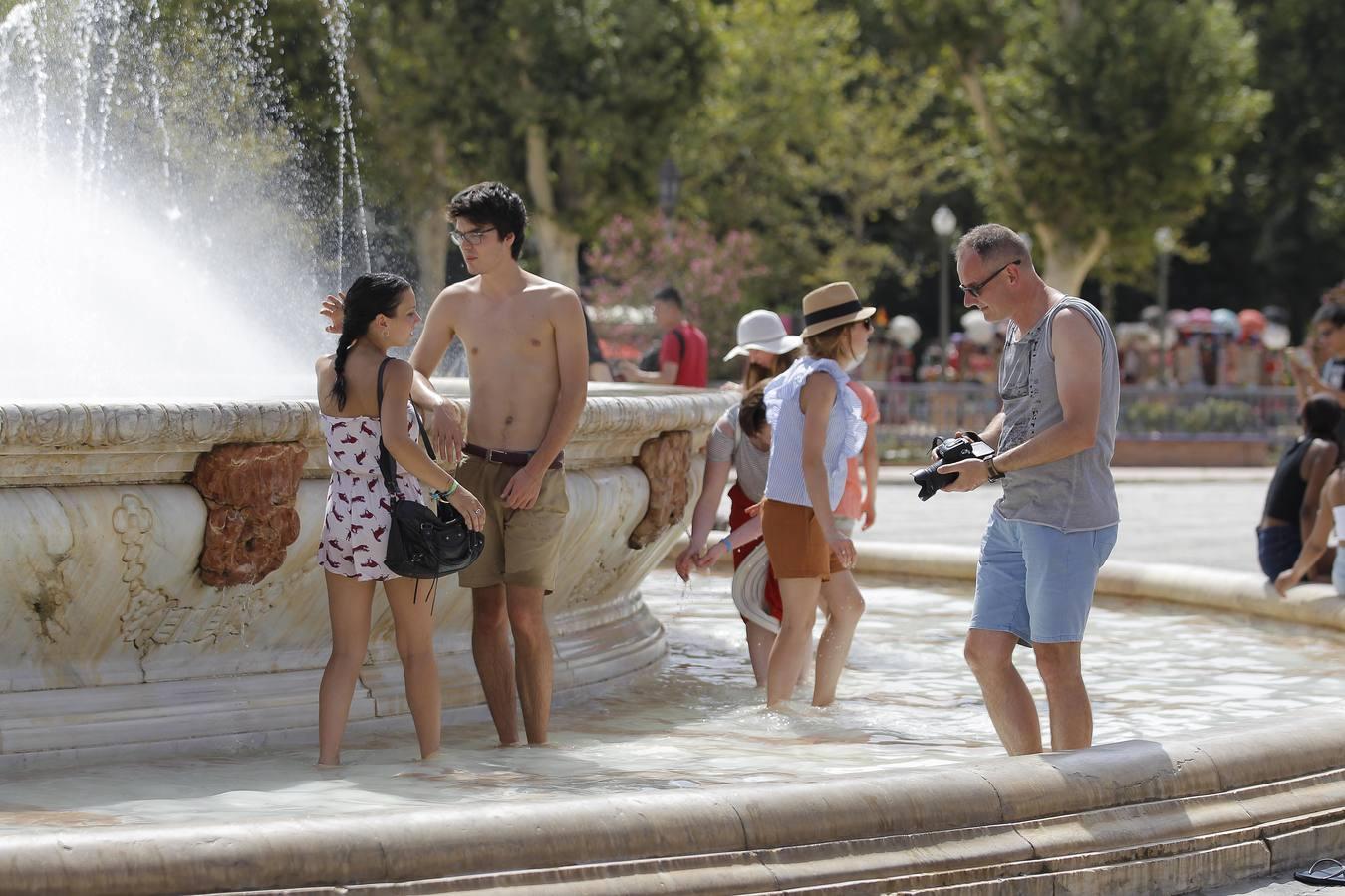 Alerta roja en Sevilla por temperaturas superiores a 44º