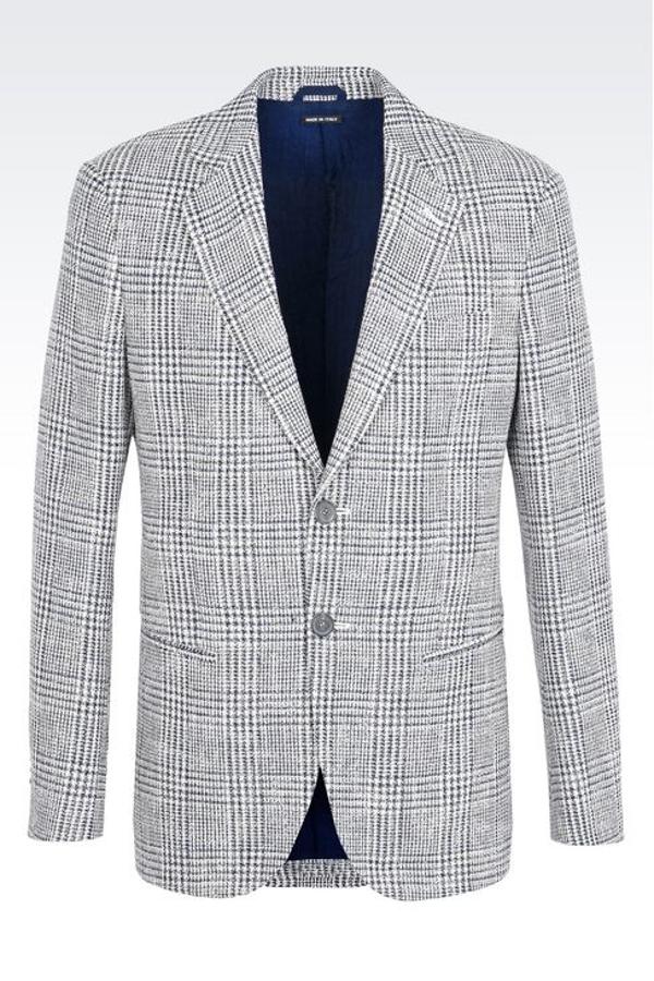 Americana con estampado a cuadros en tonos grises (690€)