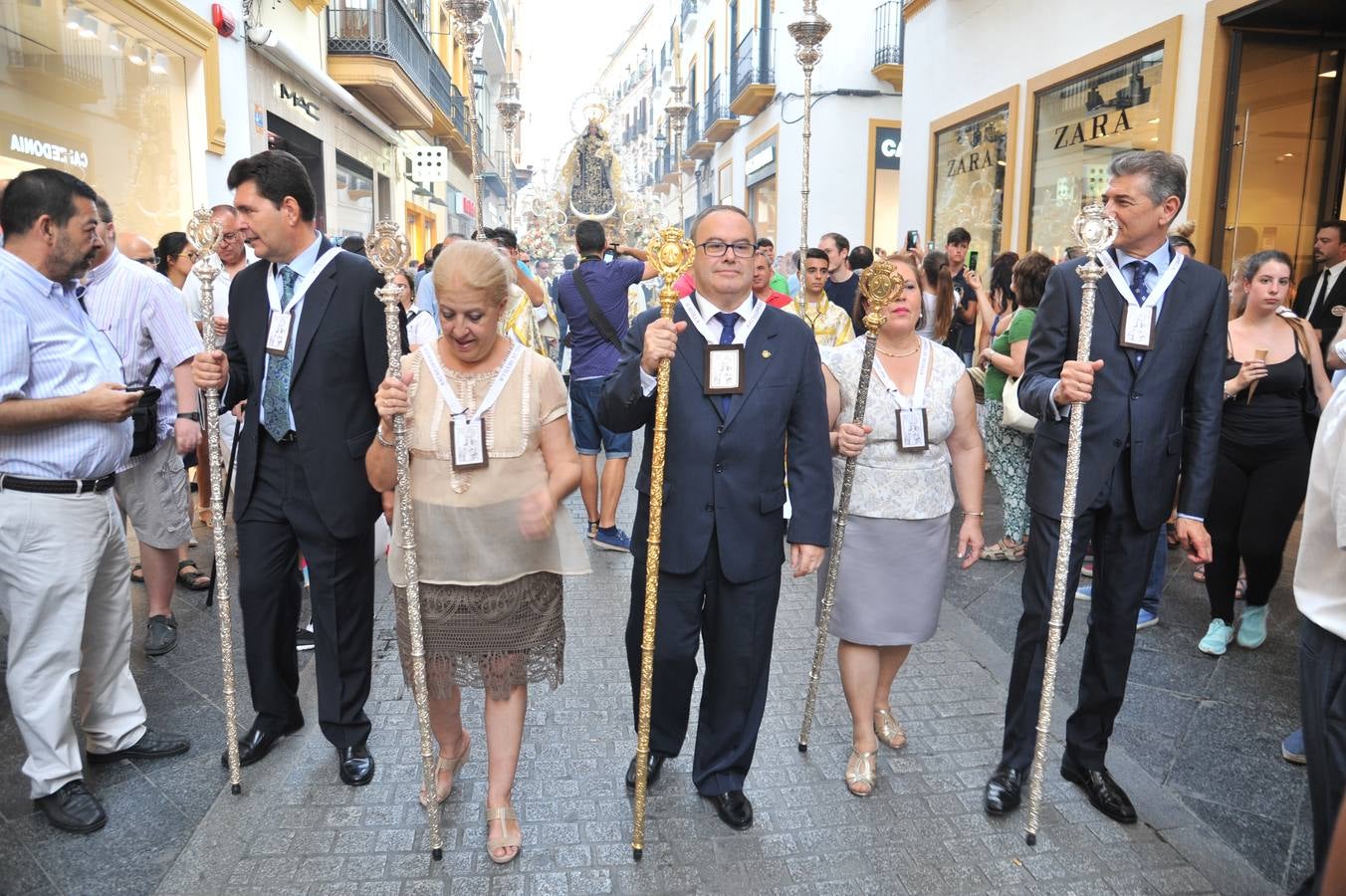 La procesión de la Virgen del Carmen del Santo Ángel, en imágenes