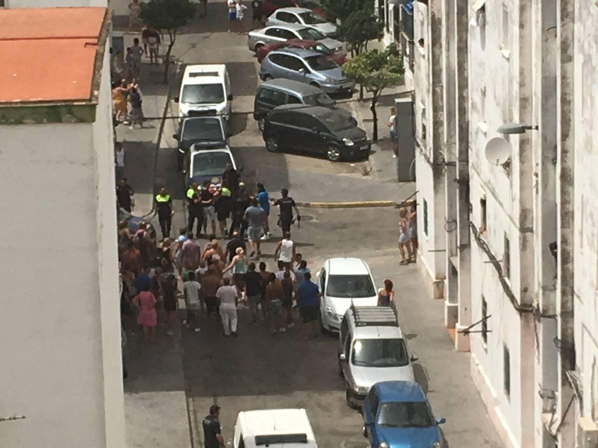 FOTOS: La Policía toma Los Milagros en El Puerto por una reyerta entre clanes