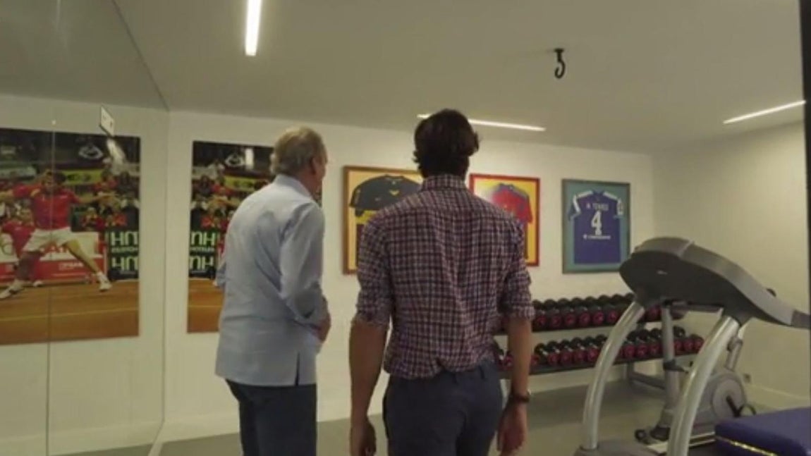 Gimnasio. El tenista adaptó una estancia de su casa como gimnasio