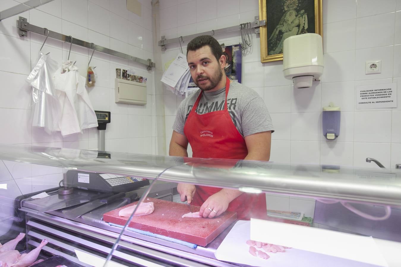 Los puestos vacíos en los mercados de abastos de Córdoba, en imágenes