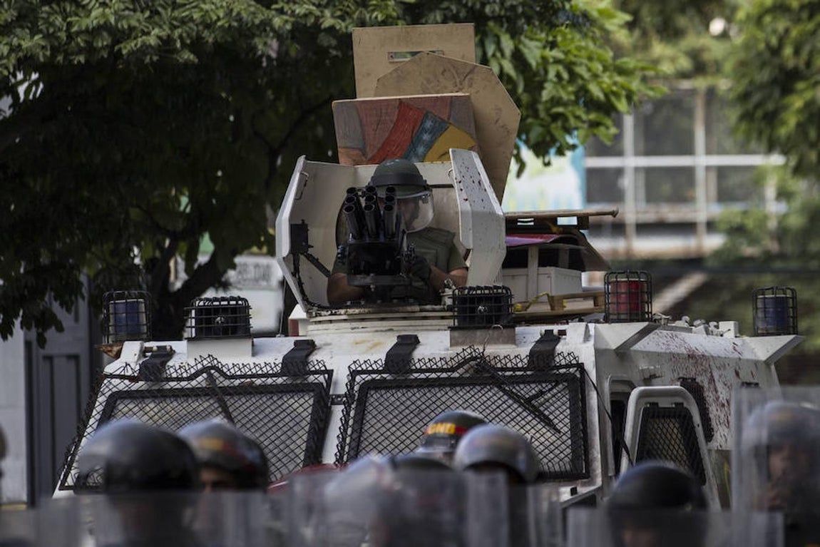 Hoy se celebra la segunda jornada del paro de 48 horas convocado por la oposición, que ha dejado hasta ahora 3 muertos y 159 detenidos. Efe