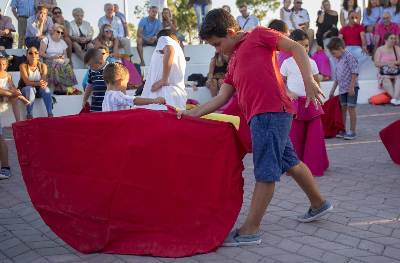 Las clases de toreo de salón, se encuentran dentro de los actos programados para la promoción de las Colombinas