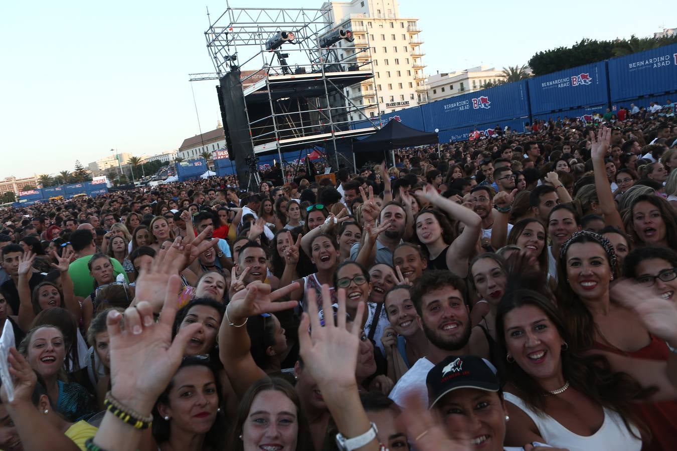 Búscate en el concierto de Manuel Carrasco en el puerto de Cádiz