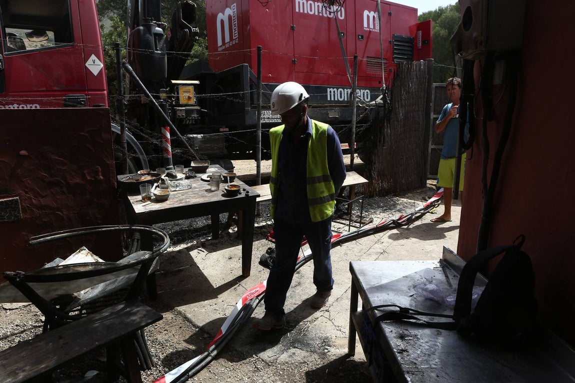 Fotos: El fuego se produjo en el patio del restaurante