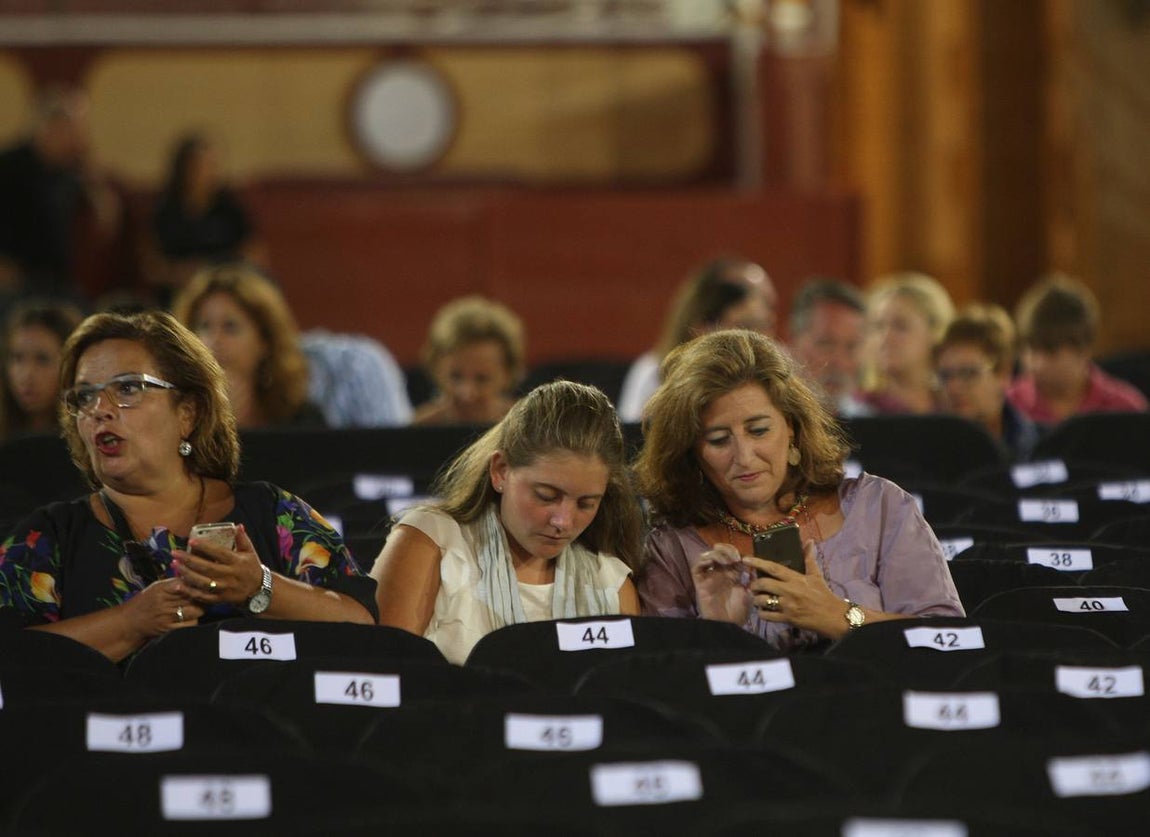 Búscate en el concierto de Siempre Así en El Puerto