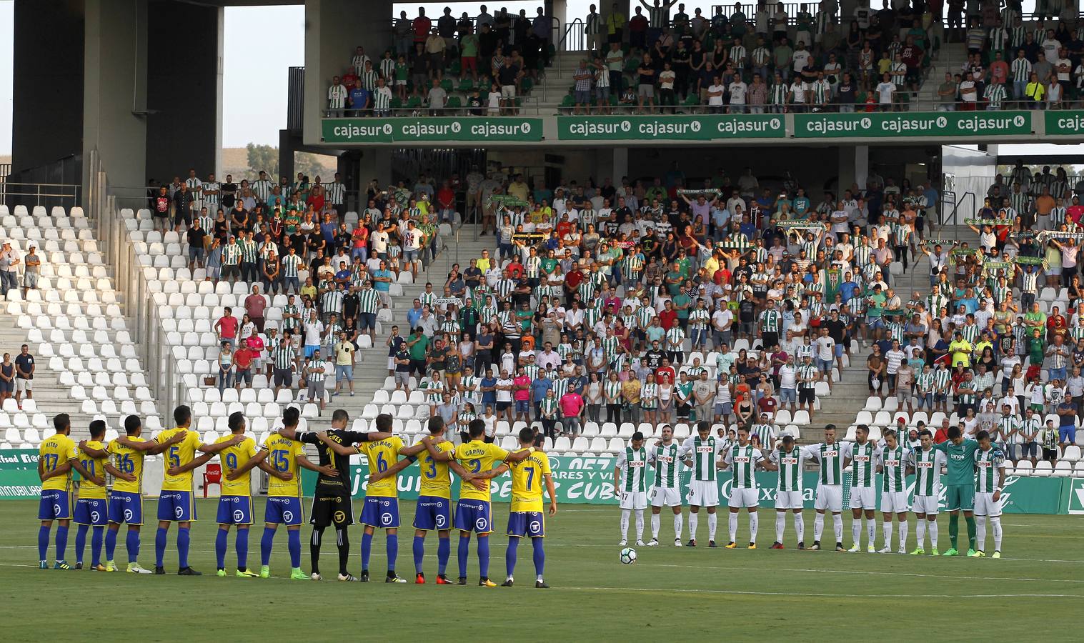 El Córdoba CF-Cádiz, en imágenes