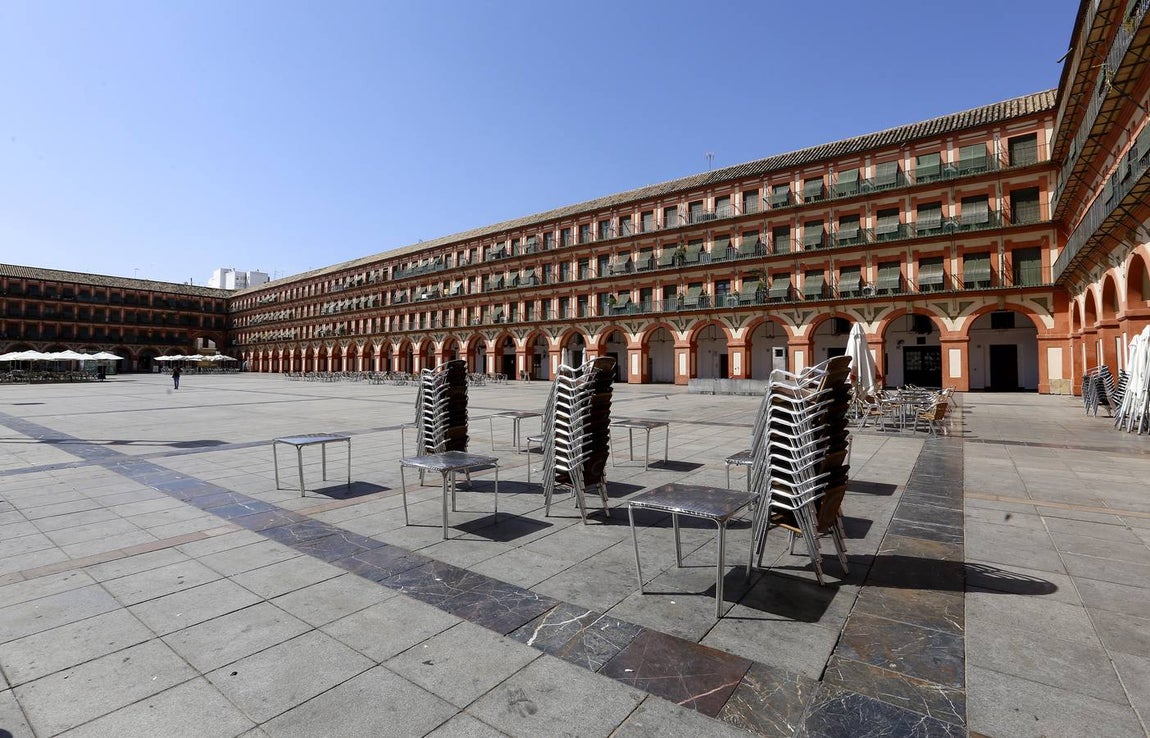 El «desierto» del agosto en Córdoba, en imágenes