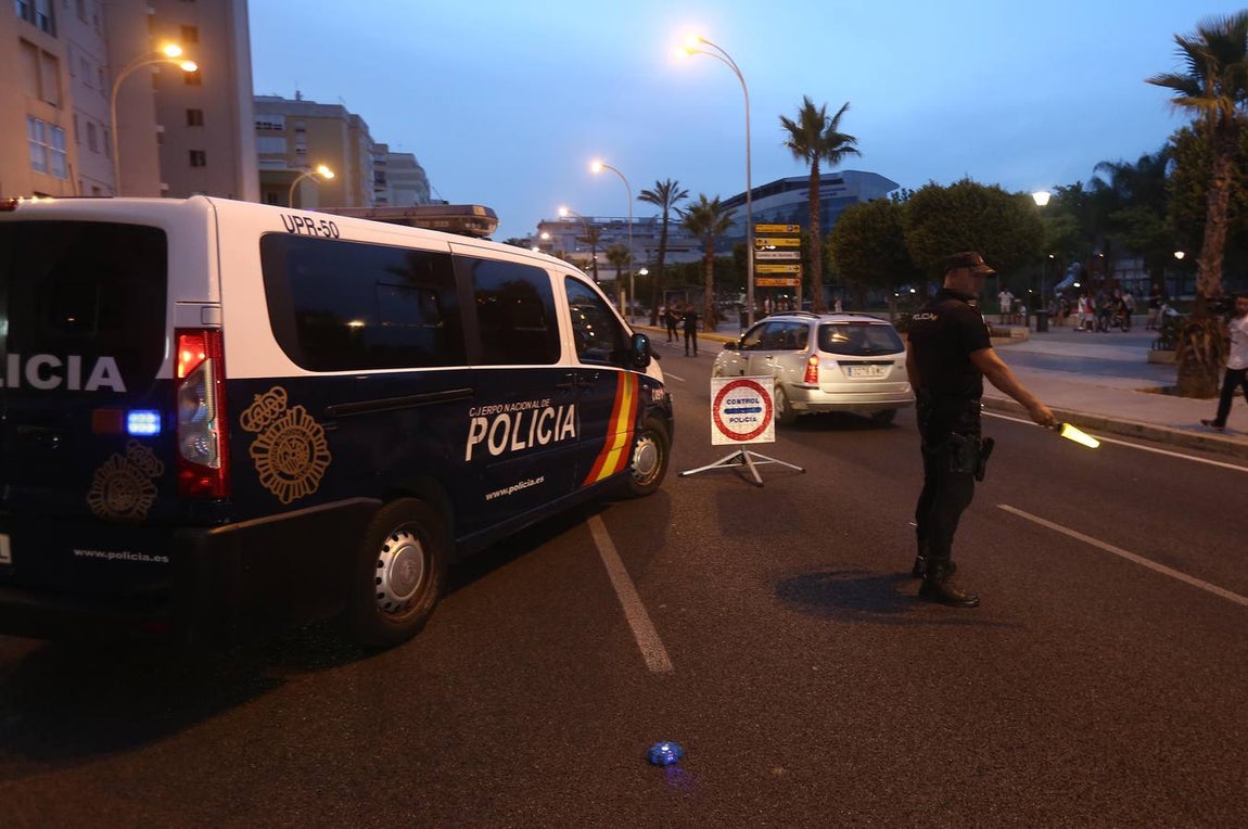 FOTOS: Medidas de seguridad en Cádiz tras los atentados