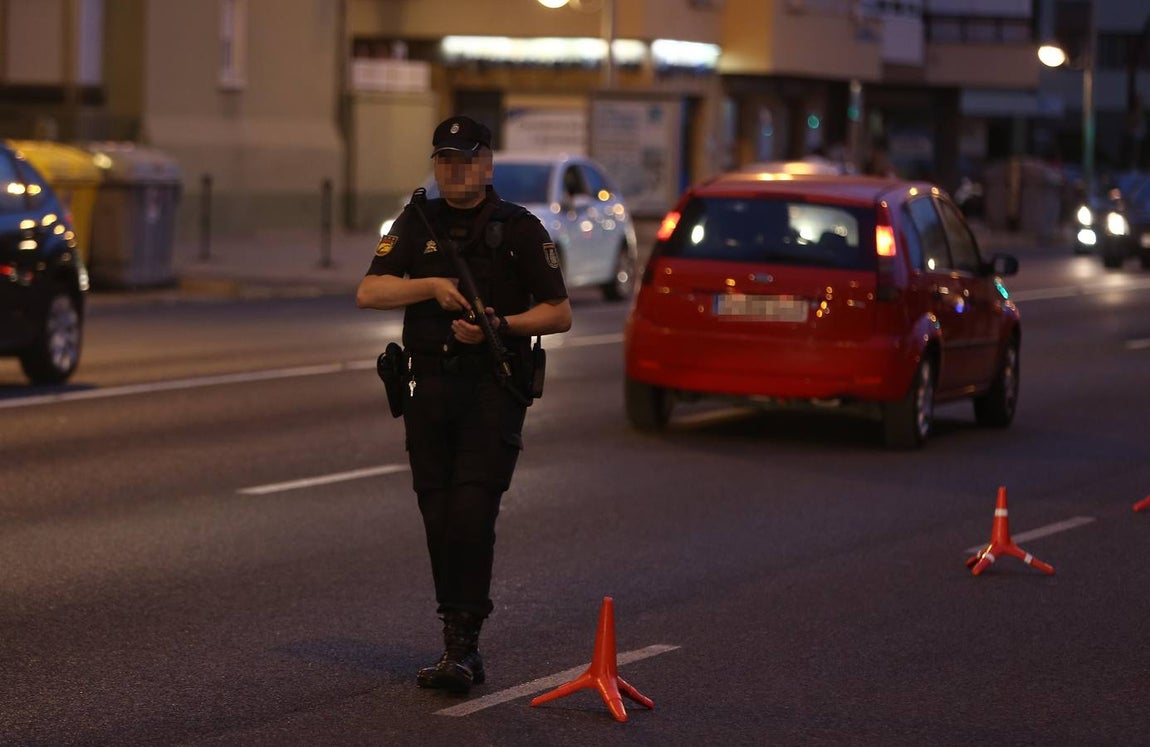 FOTOS: Medidas de seguridad en Cádiz tras los atentados