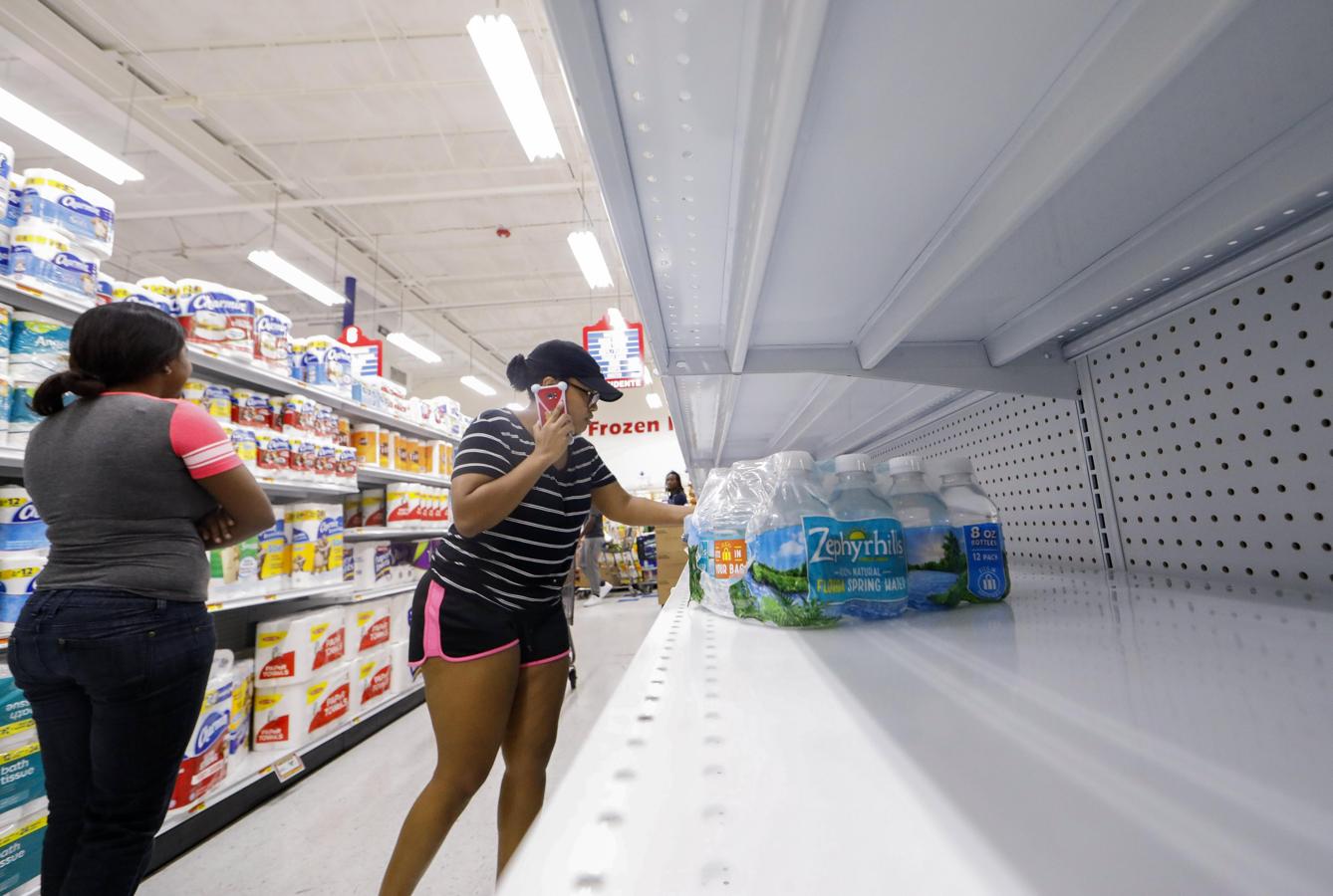 Imágenes del paso del huracán Irma por Florida y el Caribe