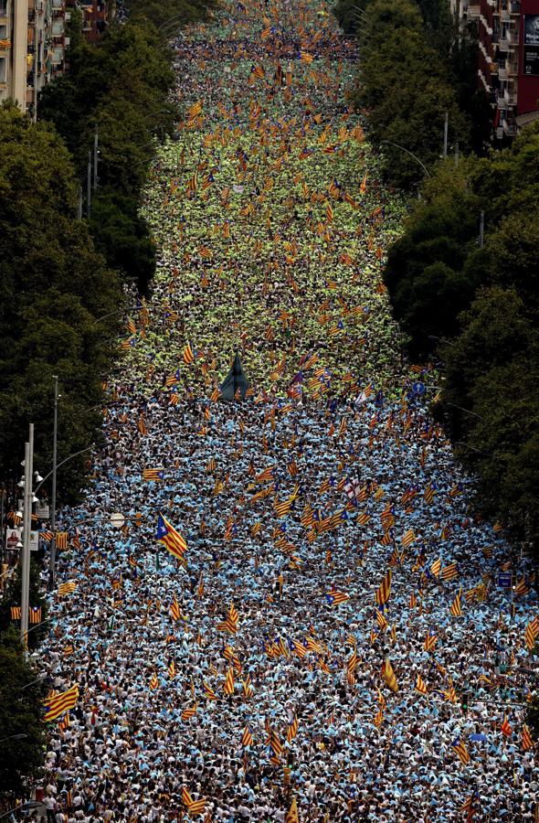 Marcha en las calles de Barcelona durante la Diada de 2015. 