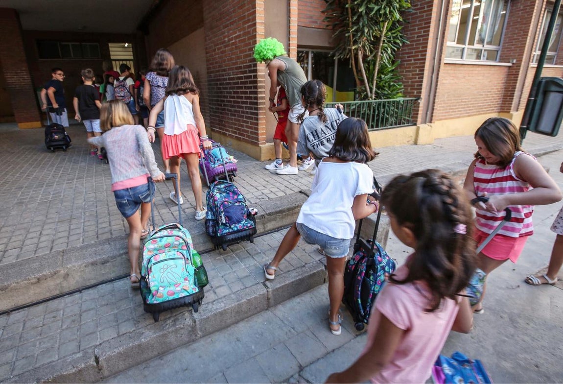 Primer día de colegio en la Comunidad Valenciana. 