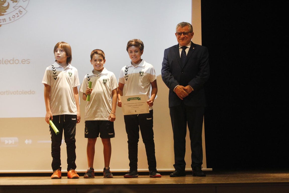 El Toledo entrega los I Premios Jacobo Aragón