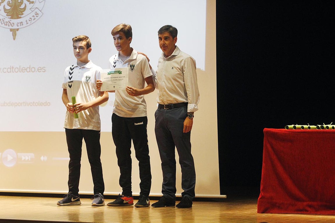 El Toledo entrega los I Premios Jacobo Aragón