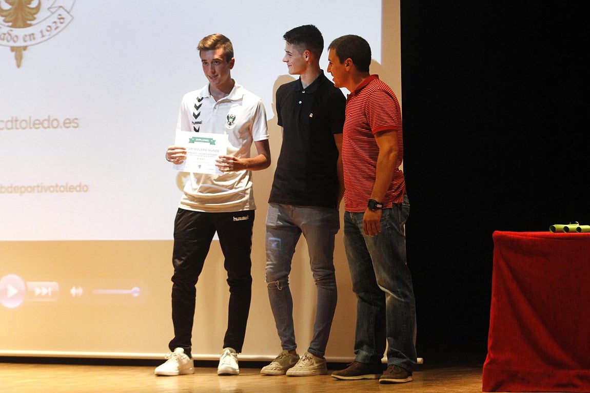 El Toledo entrega los I Premios Jacobo Aragón