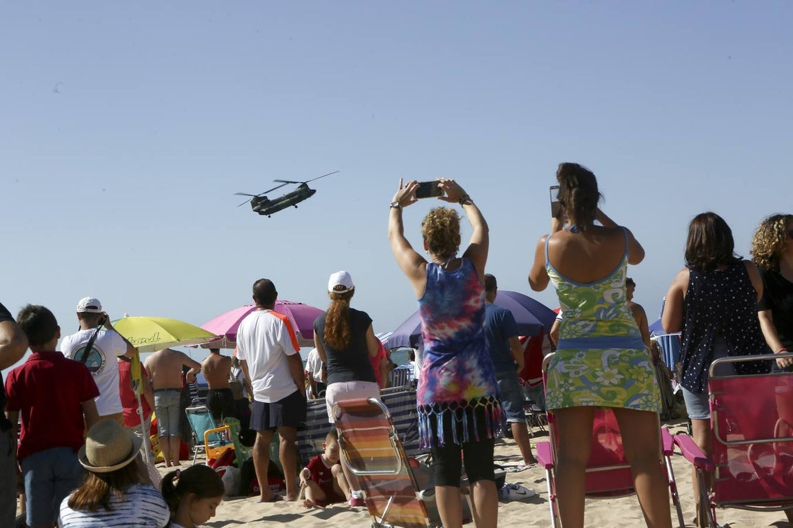 Exhibición aérea con motivo del Centenario de la Aviación Naval