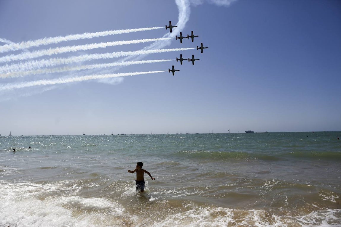 Exhibición aérea con motivo del Centenario de la Aviación Naval