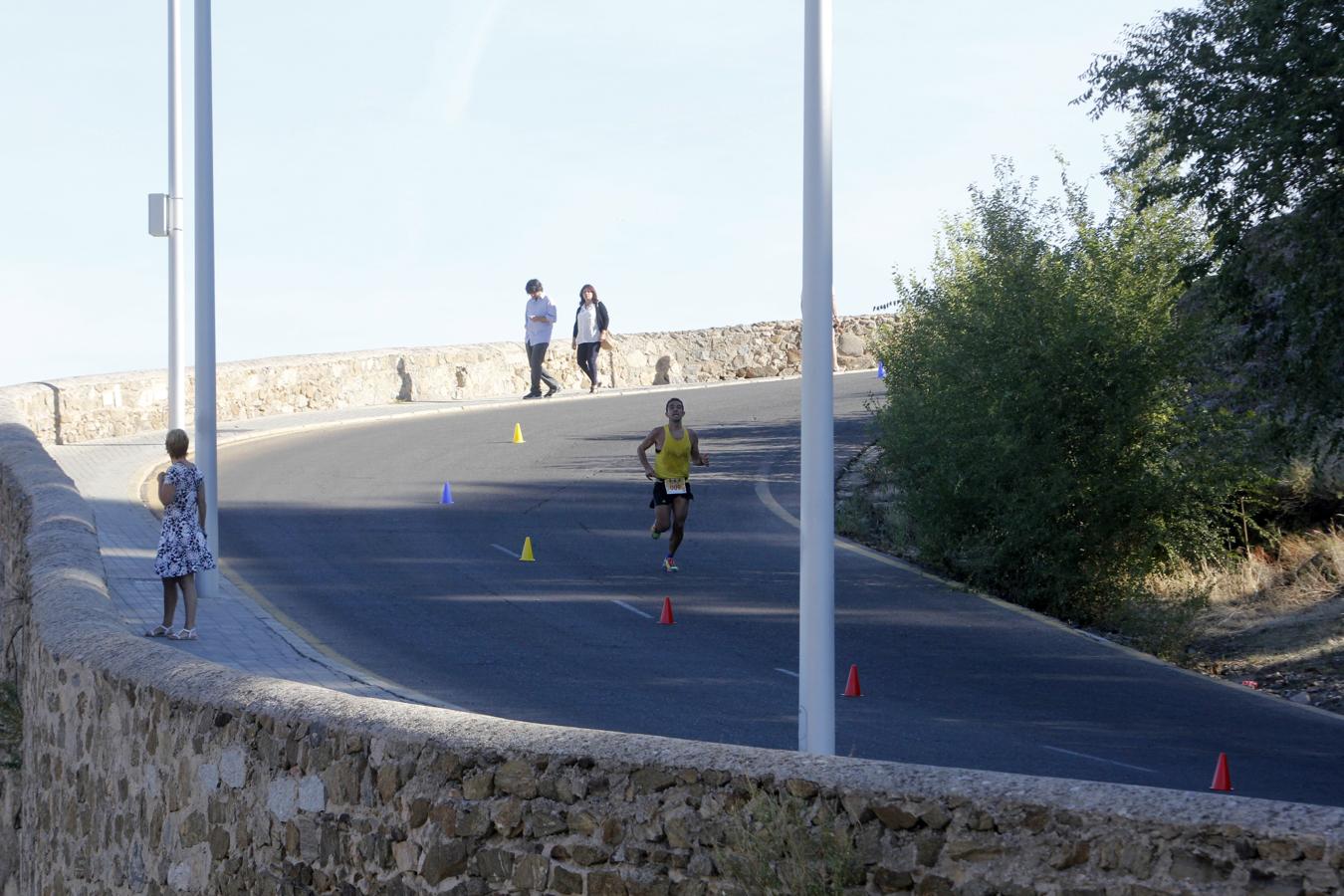 El cross solidario de Toledo, en imágenes