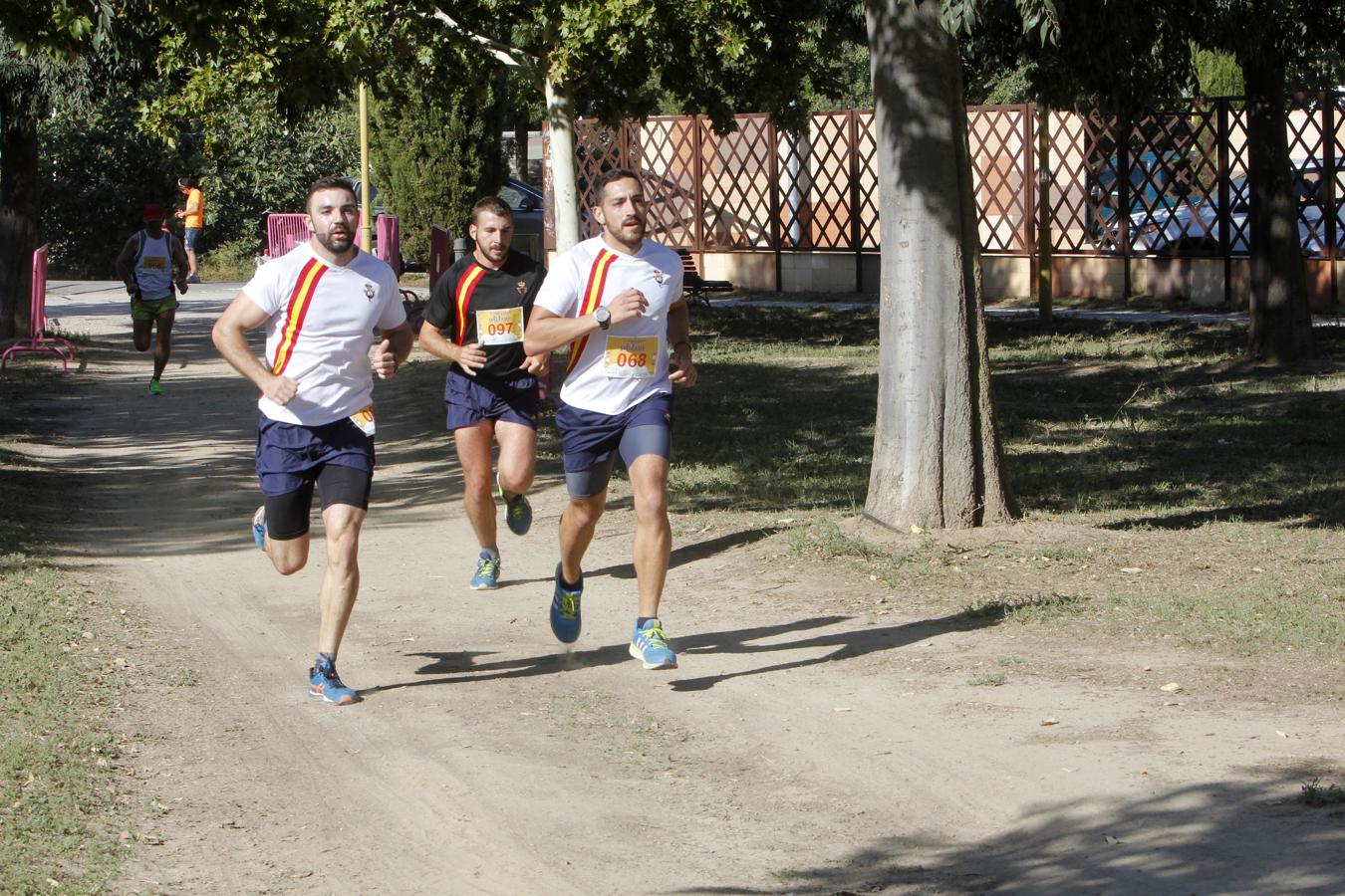 El cross solidario de Toledo, en imágenes