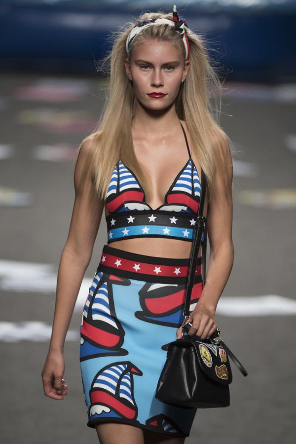 Esta colección, con el título «Blue Vendela», se vuelve más vaquera. 