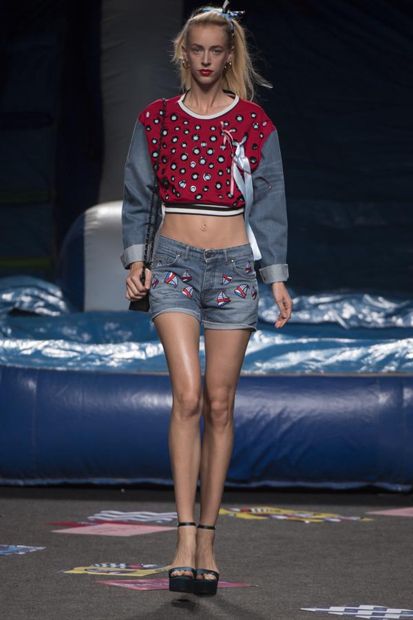 Esta colección, con el título «Blue Vendela», se vuelve más vaquera. 