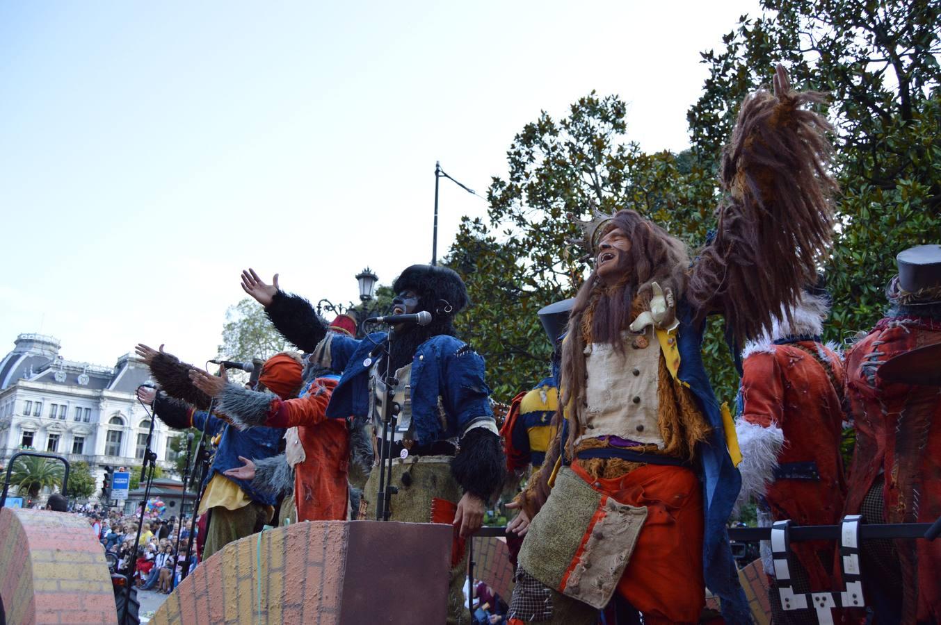 FOTOS: Oviedo en fiestas suena a Cádiz en carnaval