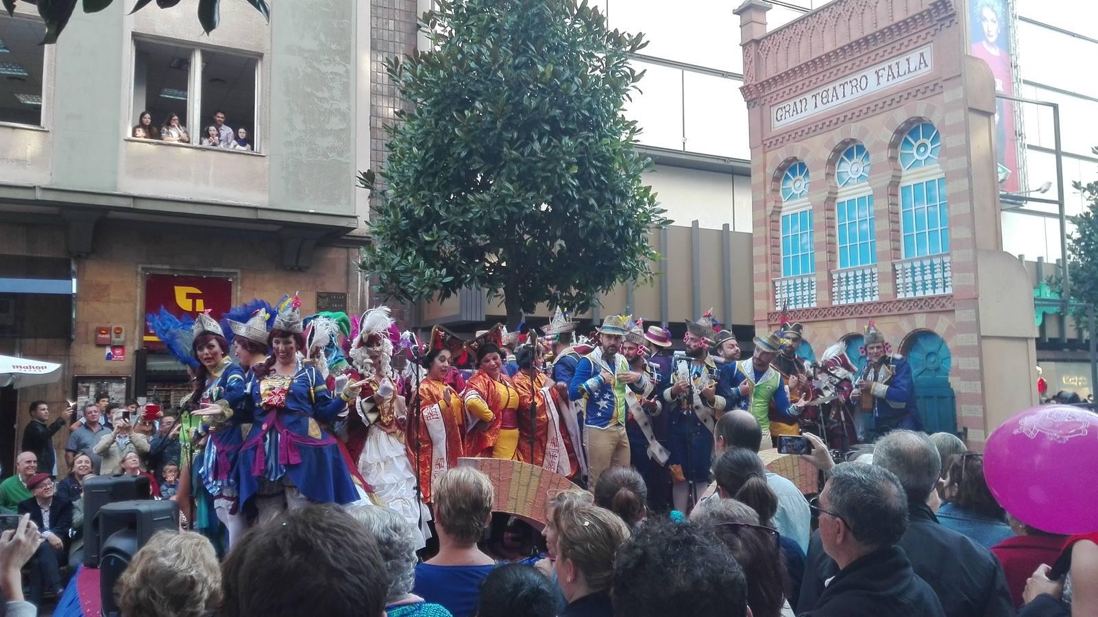 FOTOS: Oviedo en fiestas suena a Cádiz en carnaval