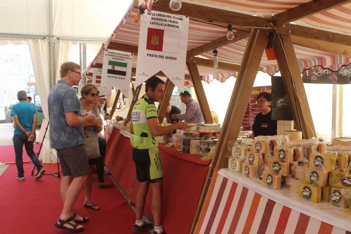 La jornada inaugural de la Fiesta del Queso de Zuheros, en imágenes