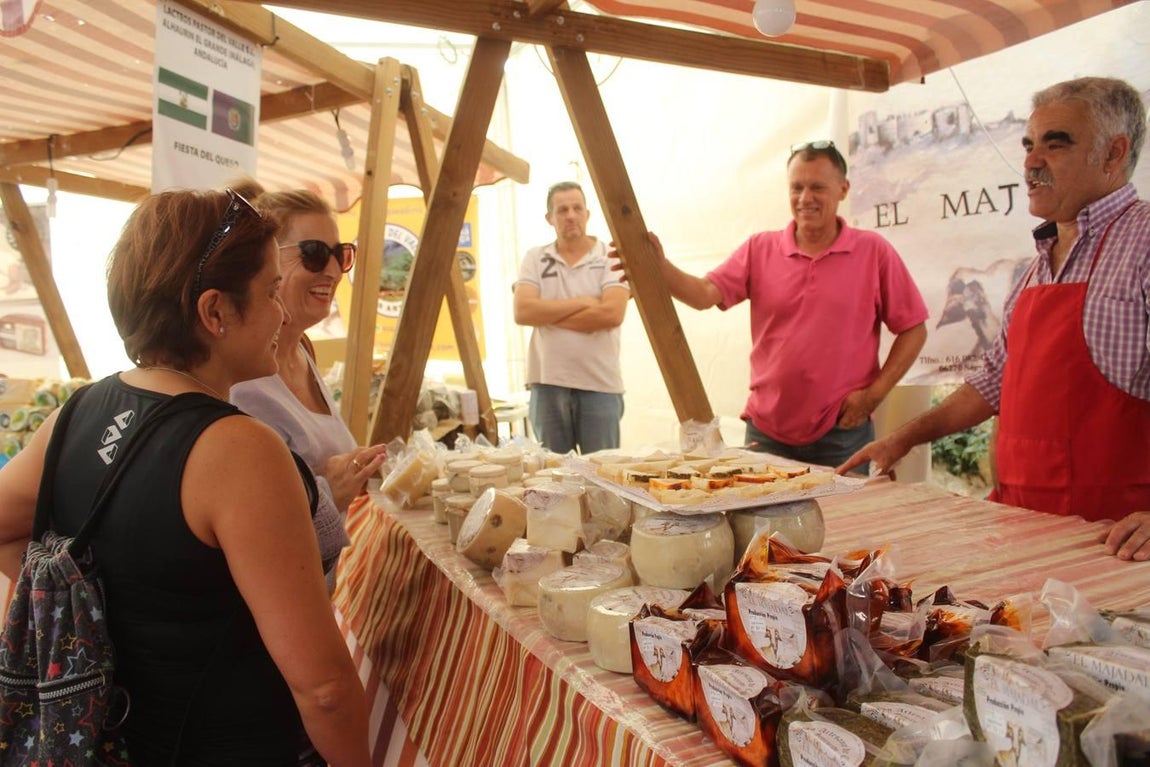 La jornada inaugural de la Fiesta del Queso de Zuheros, en imágenes
