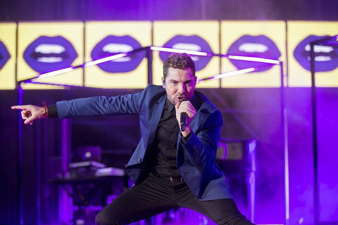 Crónica gráfica del concierto de David Bisbal en el Estadio de la Cartuja