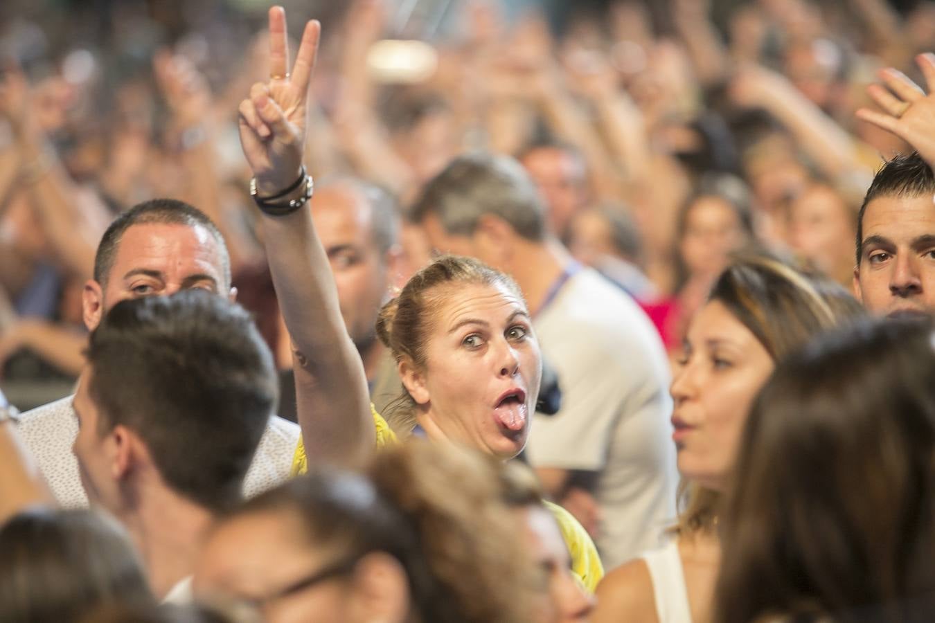 Crónica gráfica del concierto de David Bisbal en el Estadio de la Cartuja