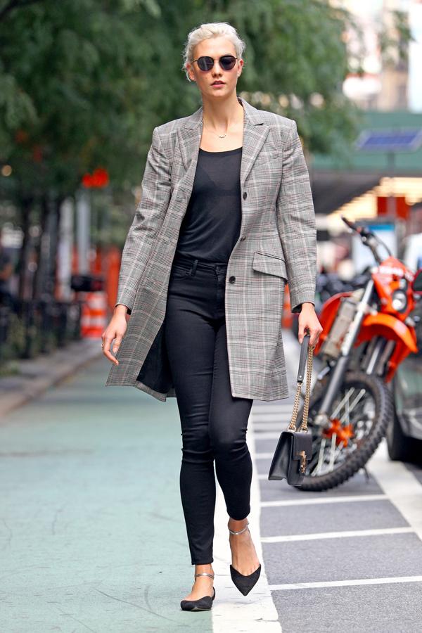 La modelo de Victoria´s Secret, Karlie Kloss, también se ha contagiado de este estampado de cuadros. 