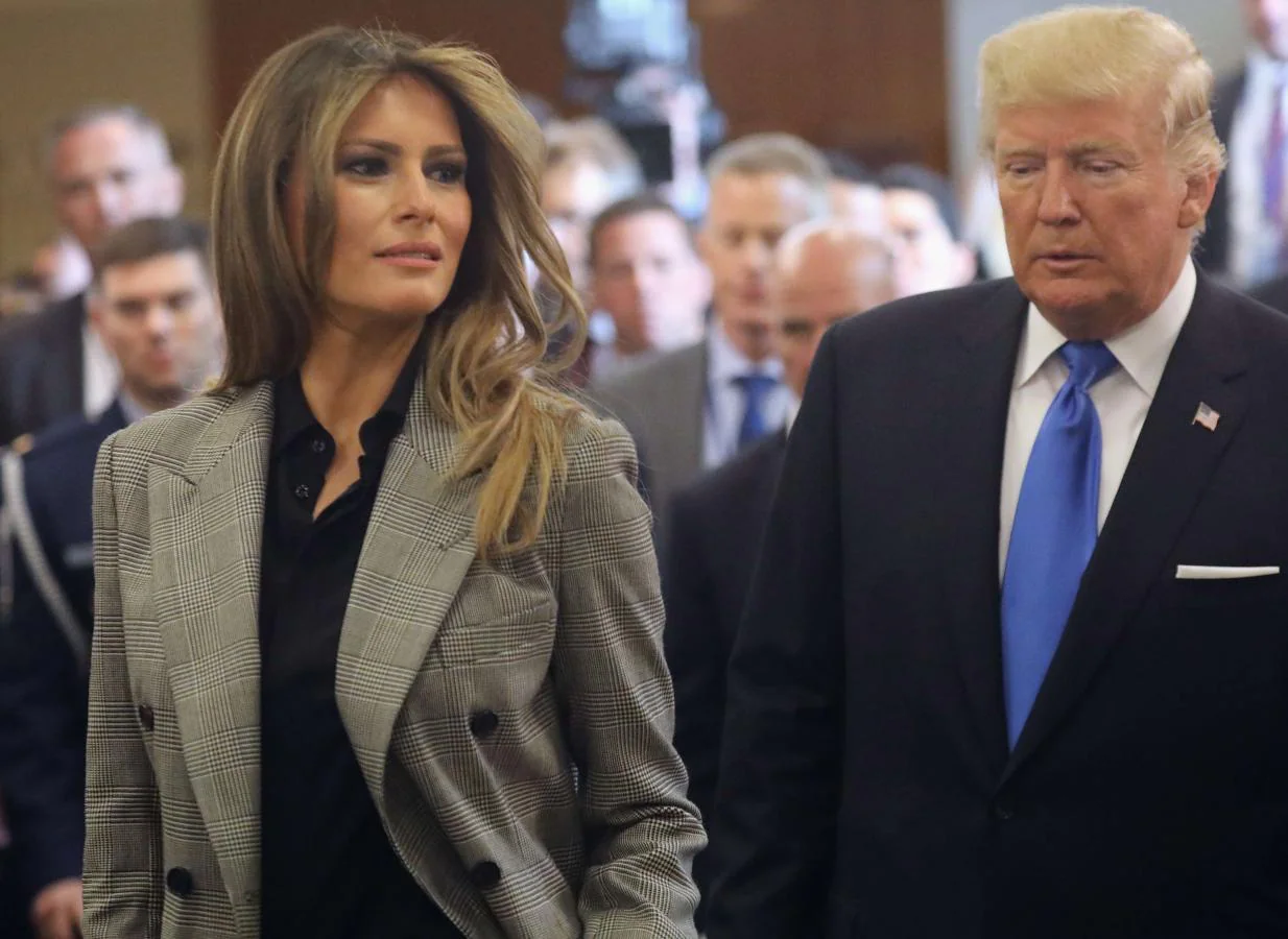 La primera dama de Estados Unidos, Melania Trump, apostó por un traje de Ralph Lauren para su aparición en la Asamblea General de las Naciones Unidas en Nueva York. 