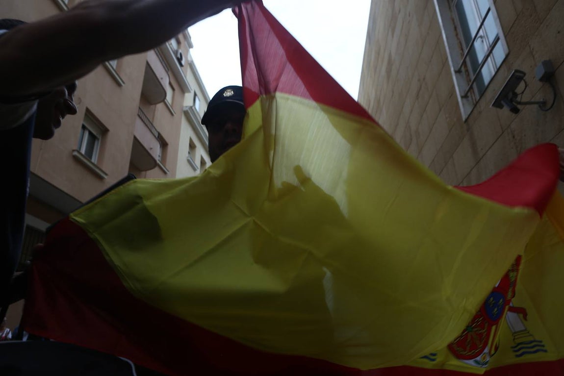 La Policía de Cádiz, despedida a lo grande en su partida hacia Cataluña