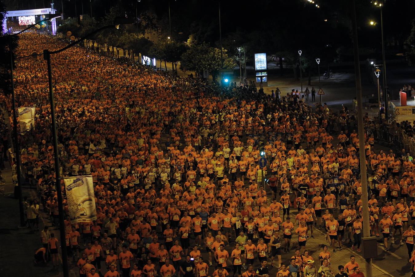 Más de 24.000 corredores han participado en la KH7 Carrera Nocturna del Guadalquivir