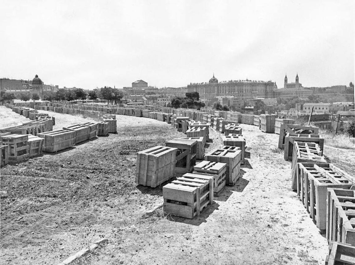 5. Junio 1970. Transporte. Las cajas con los 2.300 sillares de Debod fueron llevadas hasta Madrid.