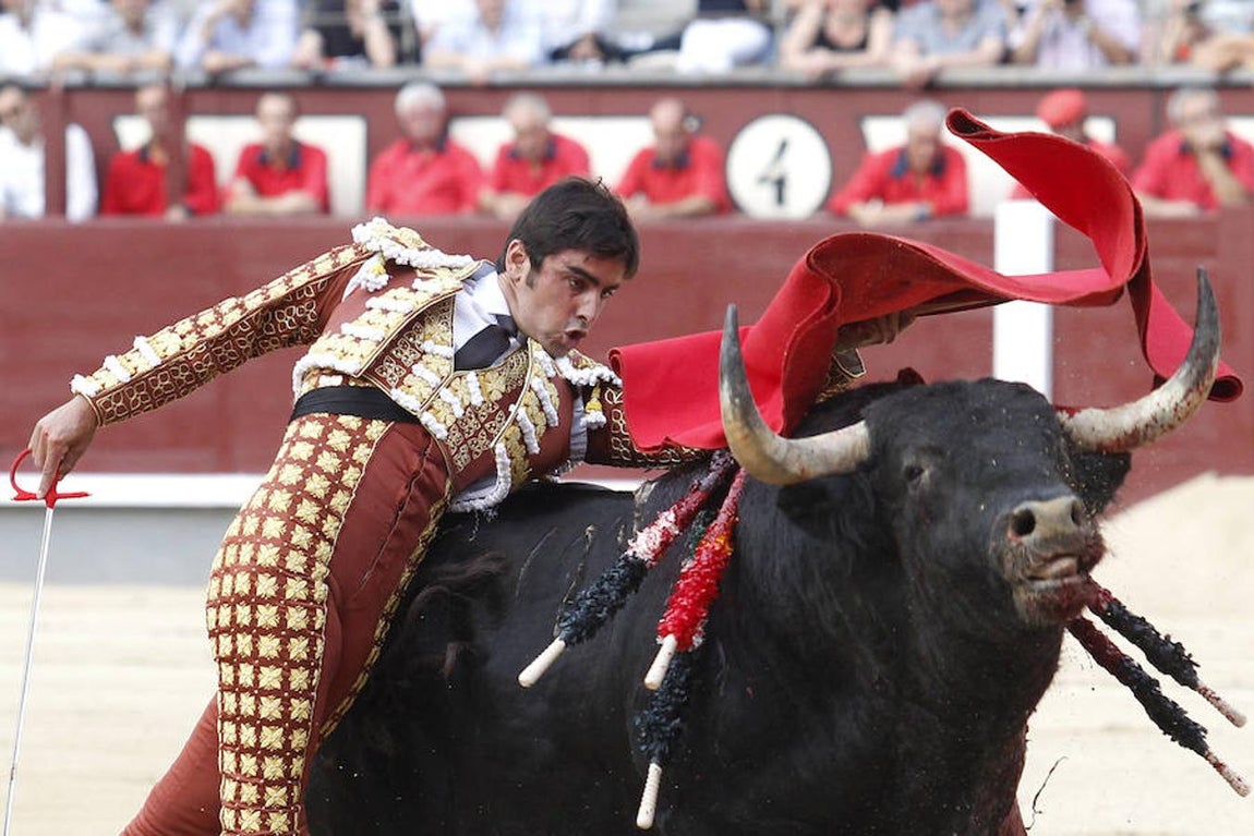 La soberbia tarde de Miguel Ángel Perera en la Feria de Otoño, en imágenes