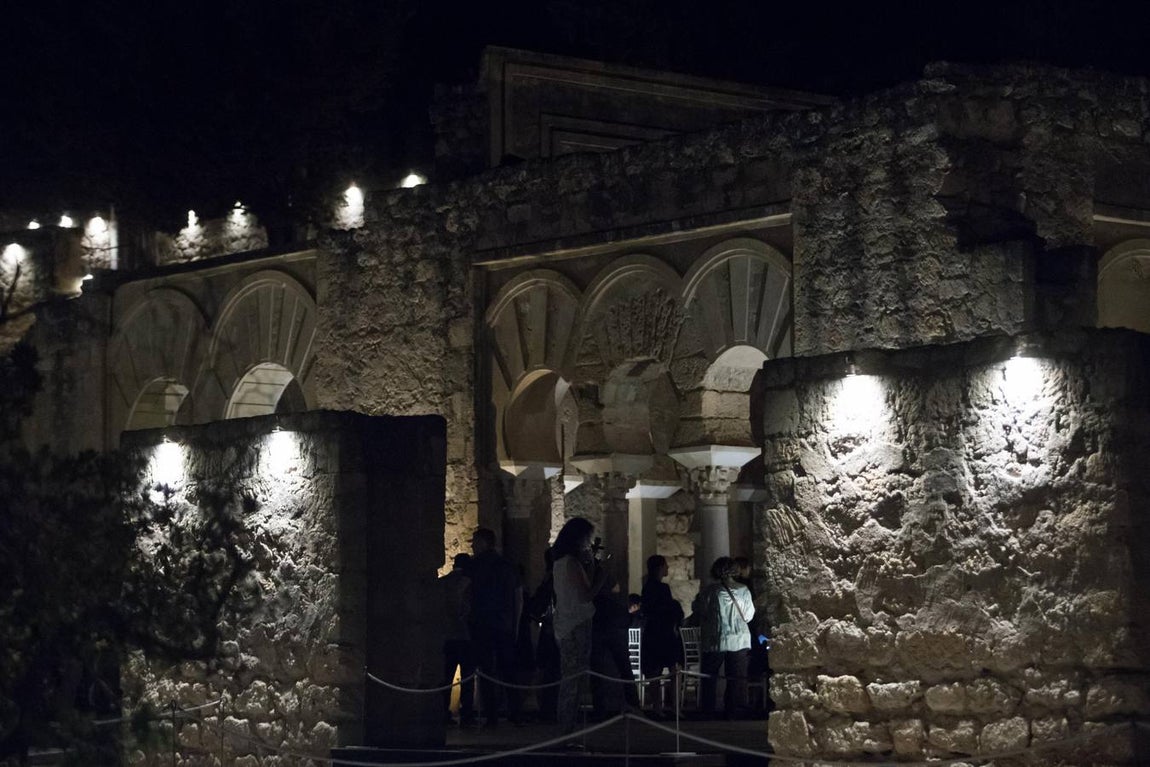 La nueva iluminación de Medina Azahara, en imágenes