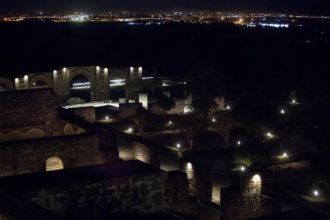 La nueva iluminación de Medina Azahara, en imágenes