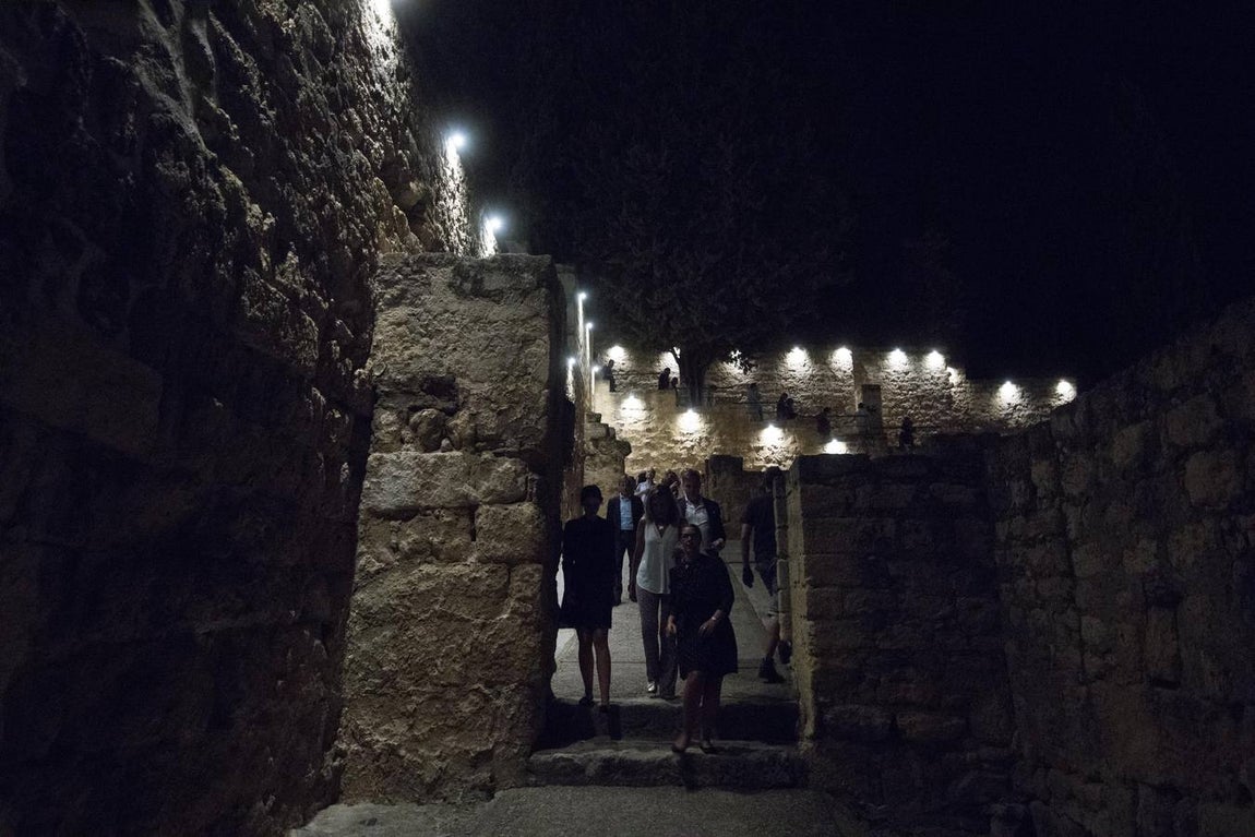 La nueva iluminación de Medina Azahara, en imágenes